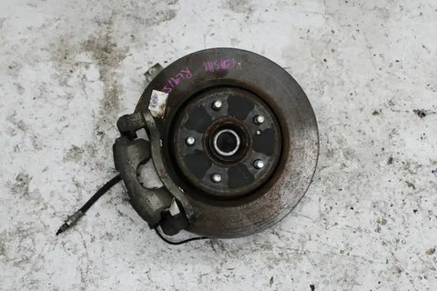 Suzuki, Kizashi Left Front Hub Assembly Fr, 12/09-01/17 J1604