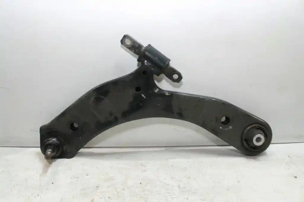 Suzuki, Kizashi Left Front Lower Control Arm Fr, Fwd/Awd, 12/09-01/17 J32541