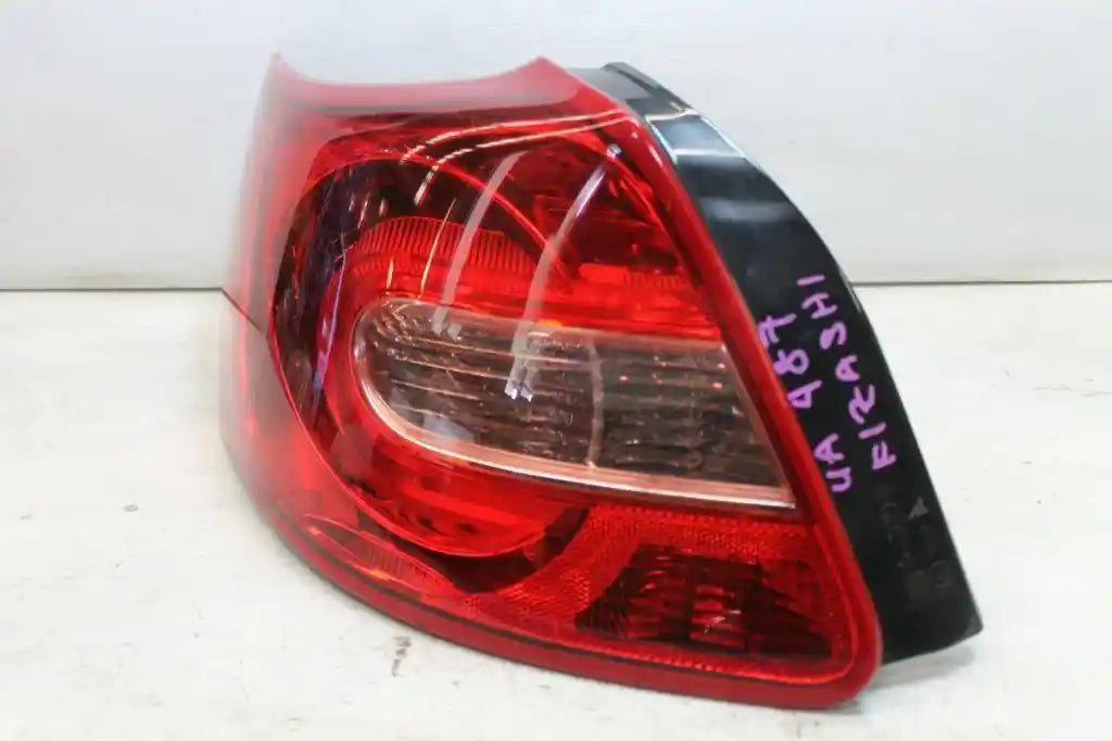 Suzuki, Kizashi Left Taillight Fr, 12/09-01/17 J82464