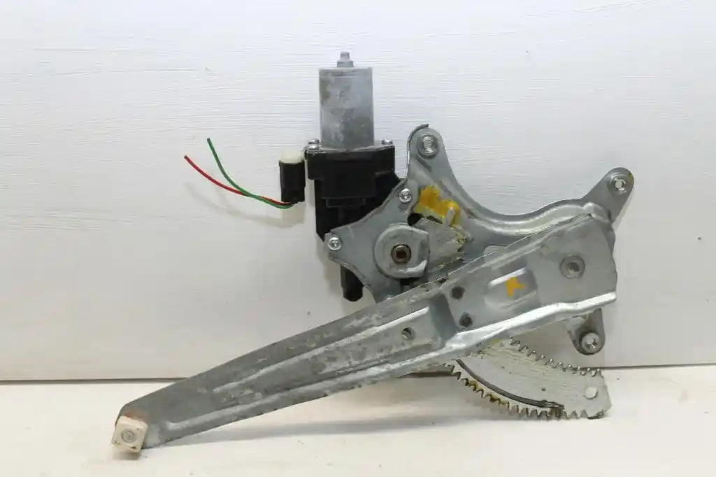 Suzuki, S Cross Right Rear Wnd Reg/Motor Jy 09/13 05/22