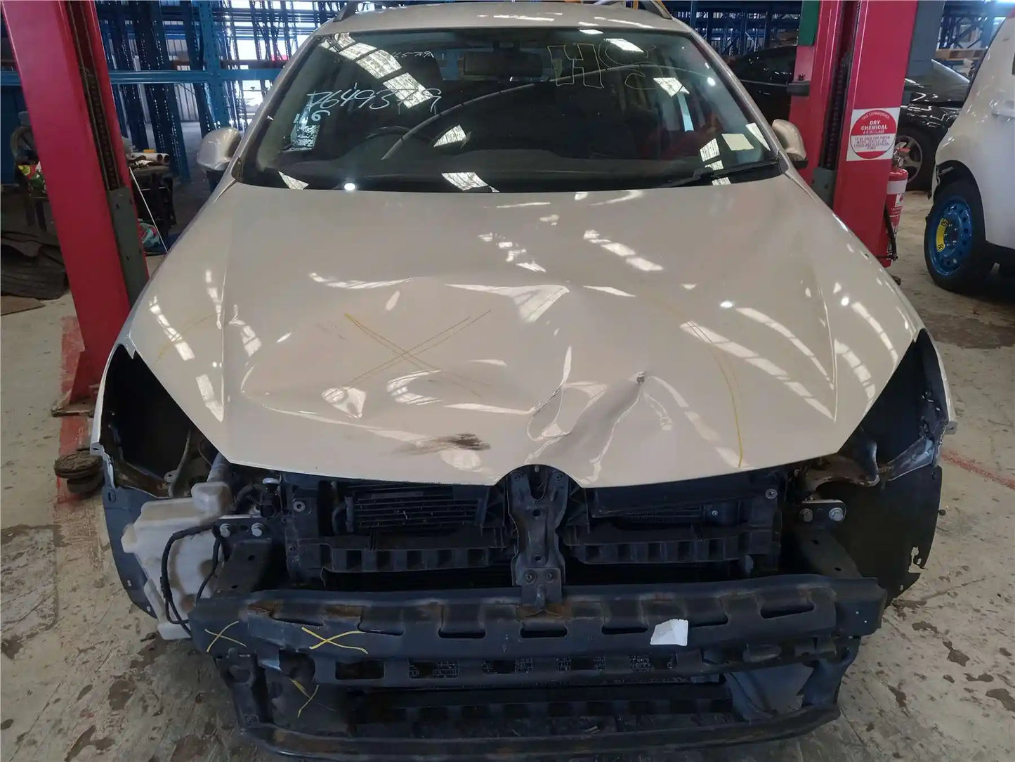 Volkswagen, Golf Left Rear Strut