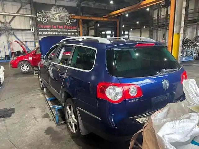 Volkswagen, Passat Bonnet 3C/Mk6 B6 Sedan/Wagon 03/06 09/10