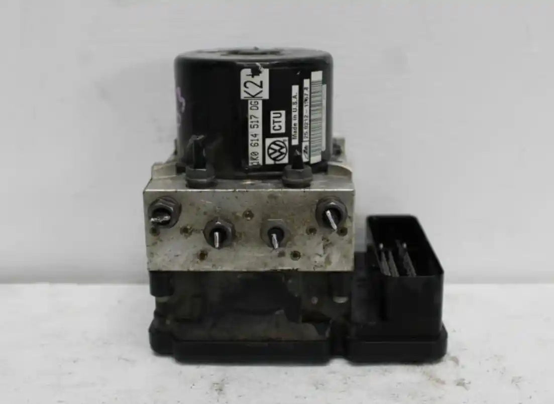 Volkswagen, Golf Abs Pump/Modulator Gen 6, On Motor P/N 1K0614517Dg, 10/08-03/13 J65877