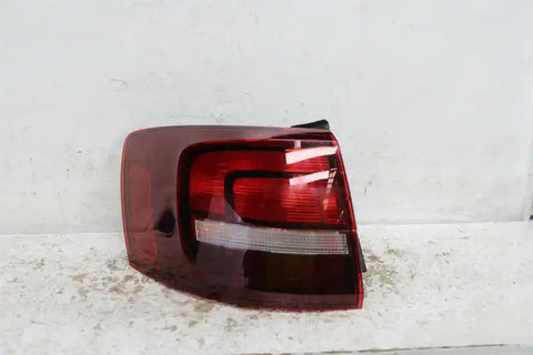 Volkswagen, Jetta Left Taillight 1B Darkened Type 11/14 12/17