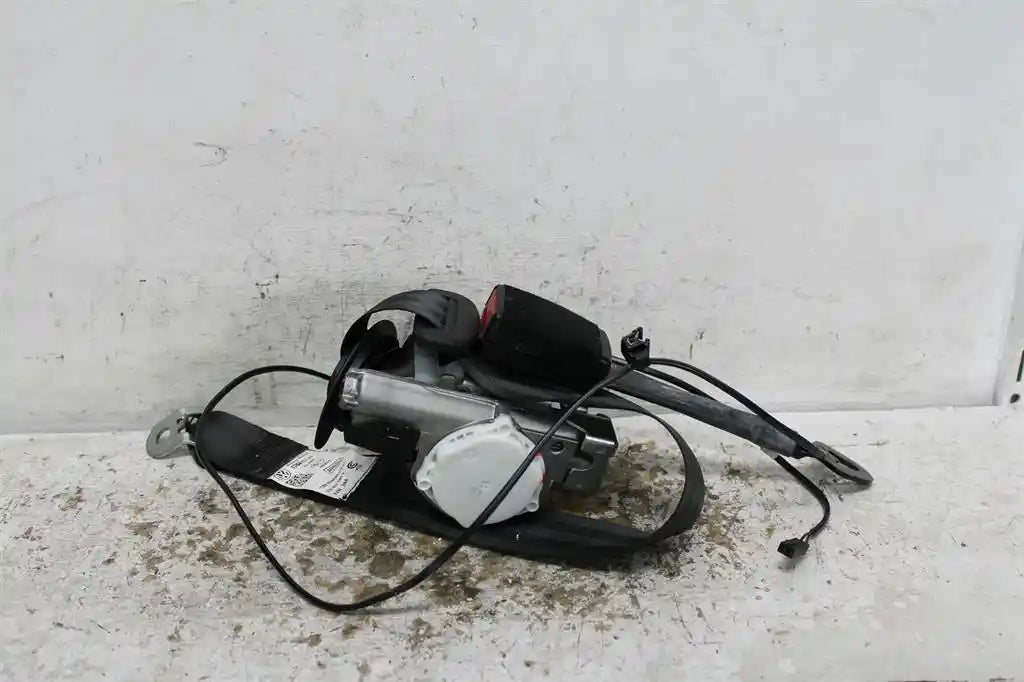 Volkswagen, Jetta Seat Belt Lh Front Assy (Belt And Stalk) 1B 02/11 12/17