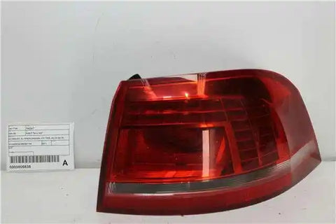 Volkswagen, Passat Right Taillight 3C/Mk6 B7 Alltrack/Wagon Led Type 09/10 05/15