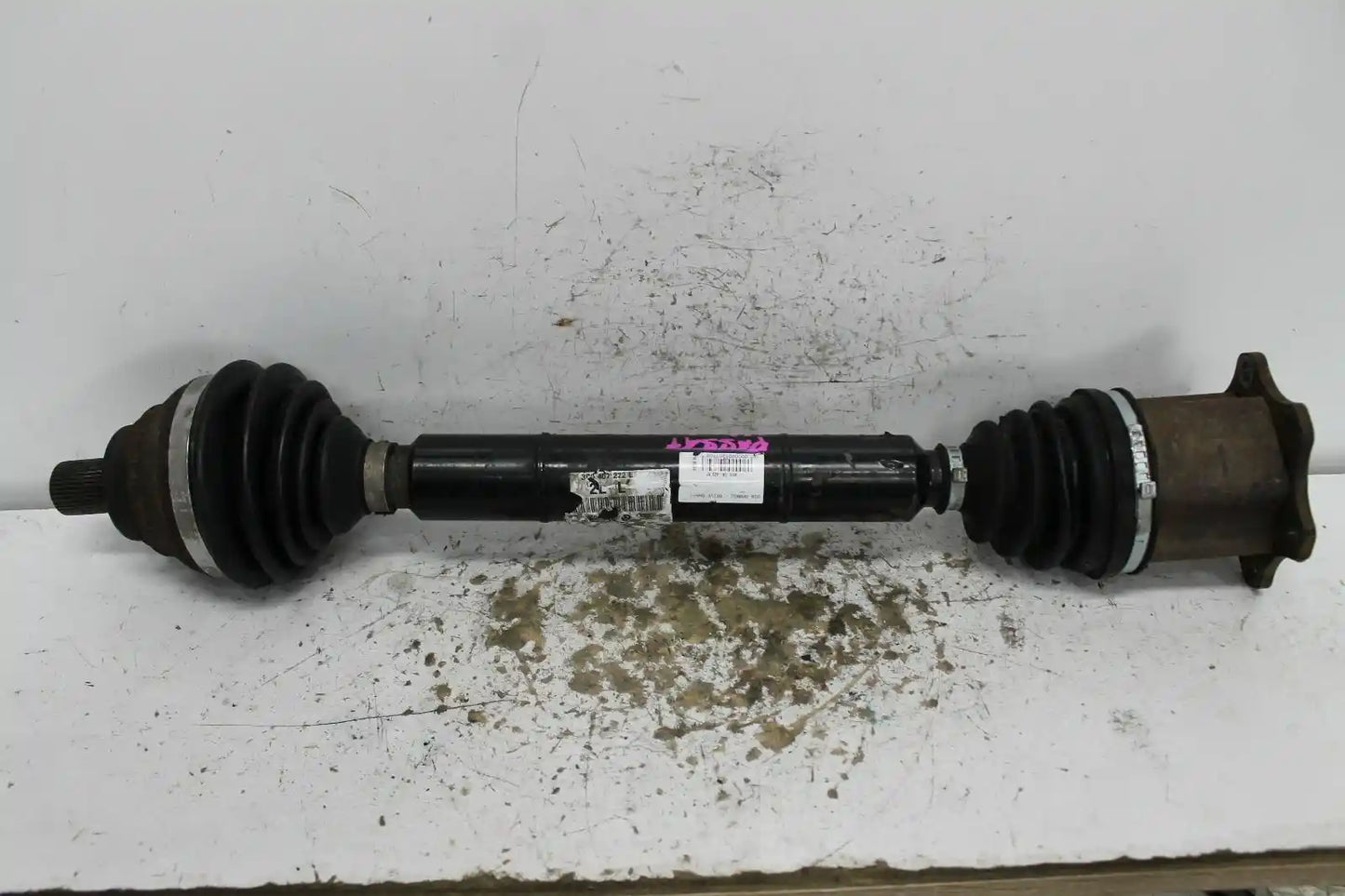 Volkswagen, Passat Left Driveshaft Front Petrol 3.2 3C/Mk6 B6 03/06 03/11