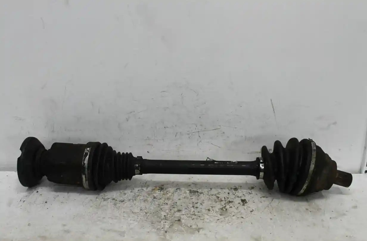 Volkswagen, Tiguan Right Driveshaft Front Auto Petrol 2.0 5N 05/08 06/11