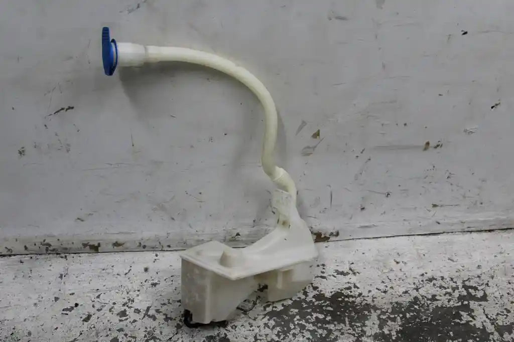 Volkswagen, Transporter Washer Bottle T5 08/04 06/15
