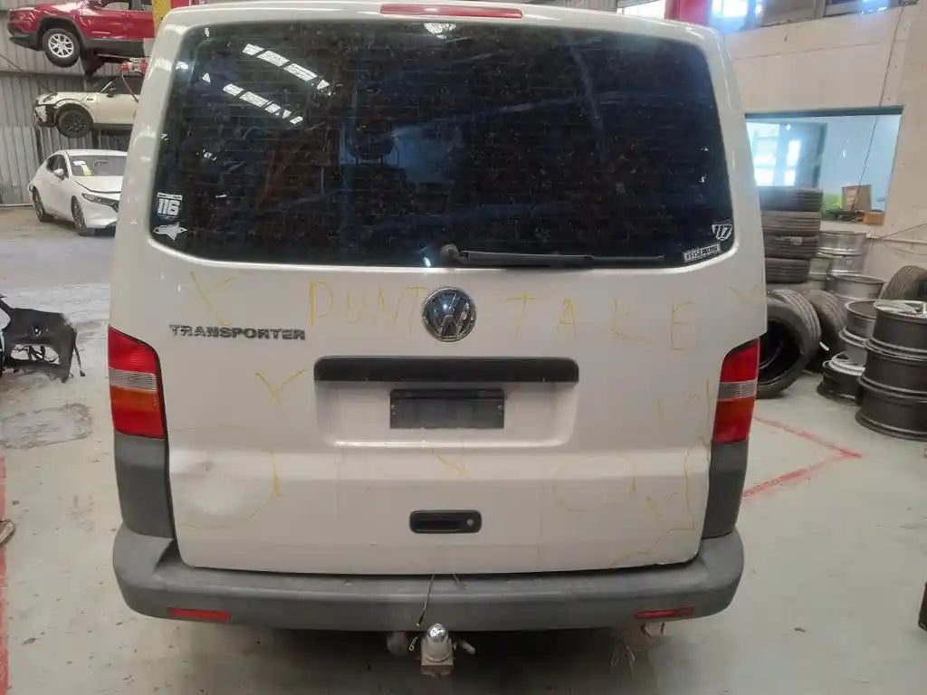 Volkswagen, Transporter A/C Compressor T5 2.0 Petrol P/N 7Hd820803C 08/04 02/10