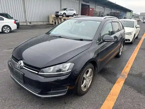 Volkwagen, Golf Front Bumper Gen 7 Highline W/ Park/Steer Assist & H/Lamp Washer Type 12/12 03/17