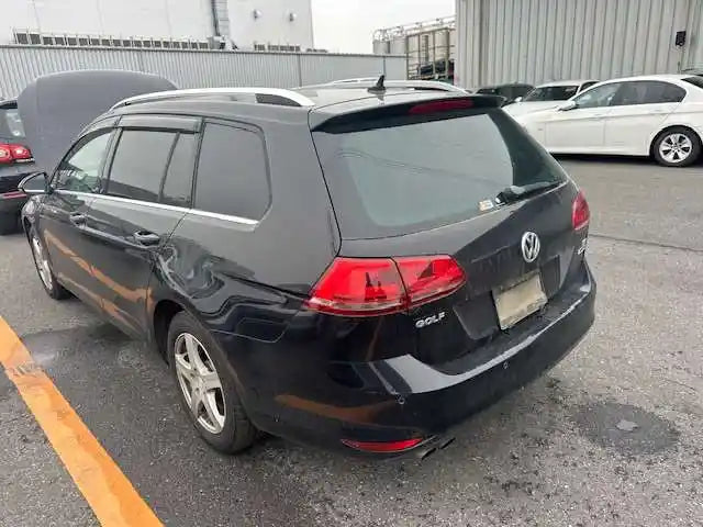 Volkwagen, Golf Right Taillight Gen 7 Wagon Non Led Type 12/12 03/17