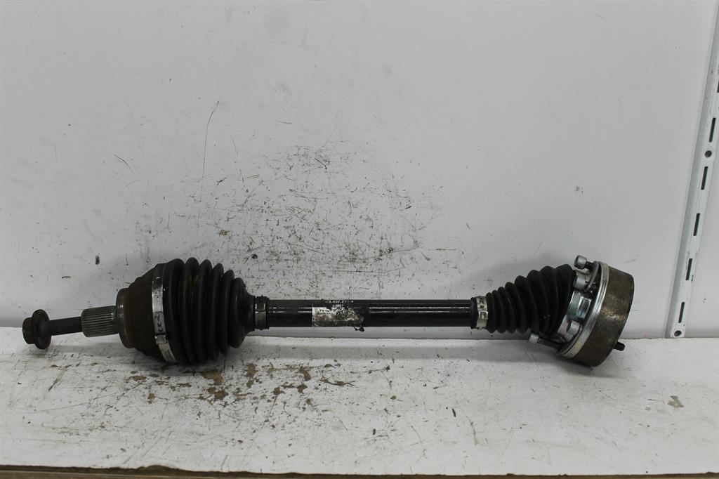 Volkswagen, Golf Left Driveshaft Front Manual T/M Petrol 1.4 Gen 7 12/12 03/17