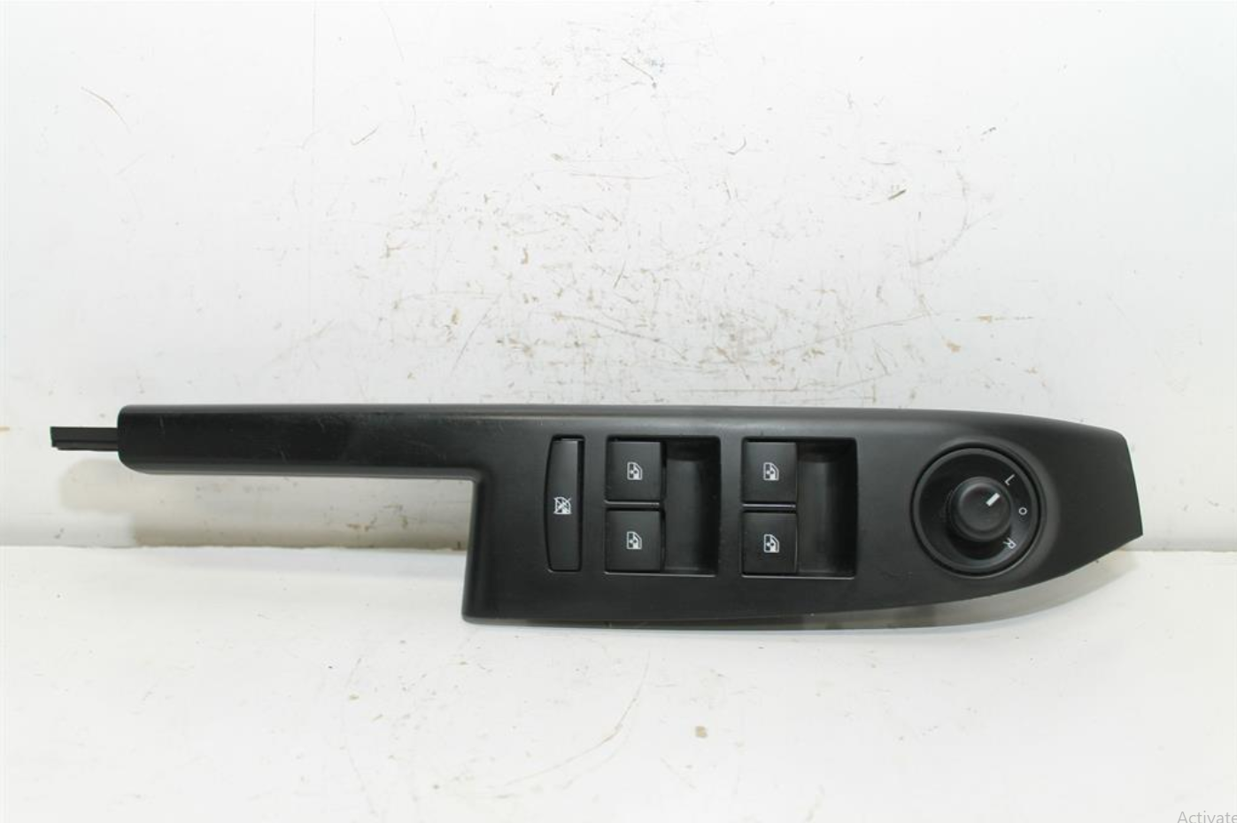 Holden, Barina Power Window Switch Rh Front (Master Switch) Hatch/Sedan Tm 09/11 08/16