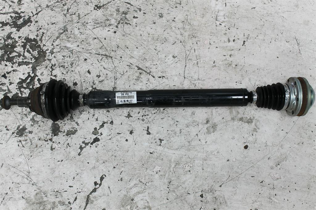 Volkswagen, Passat Right Driveshaft Front Petrol 1.8 3C/Mk6 B7 02/10 05/15