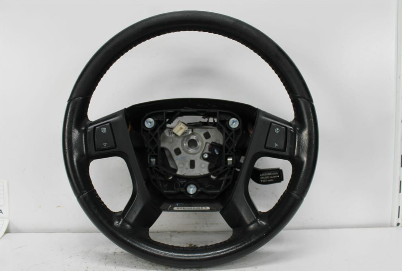 Dodge, Journey Steering Wheel Leather Jc 4 Spoke Non Audio Control W/ Cruise Control Type 05/08 07/11