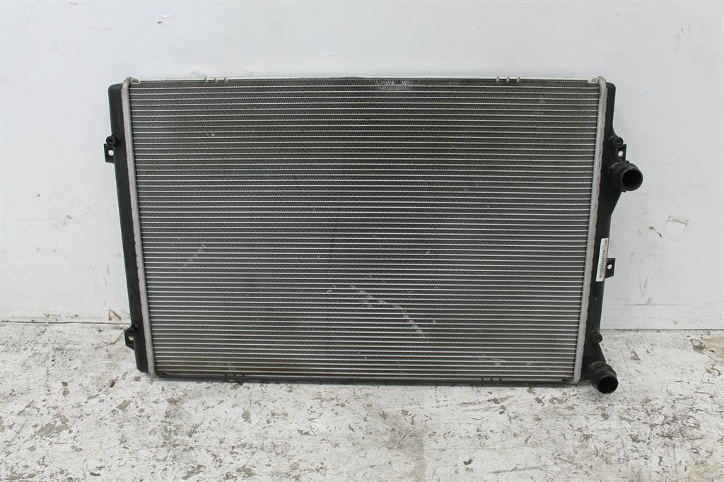 Volkswagen, Passat Radiator 1.8 Petrol Cdaa Code 3C/Mk6 B6 B7 02/10 05/15