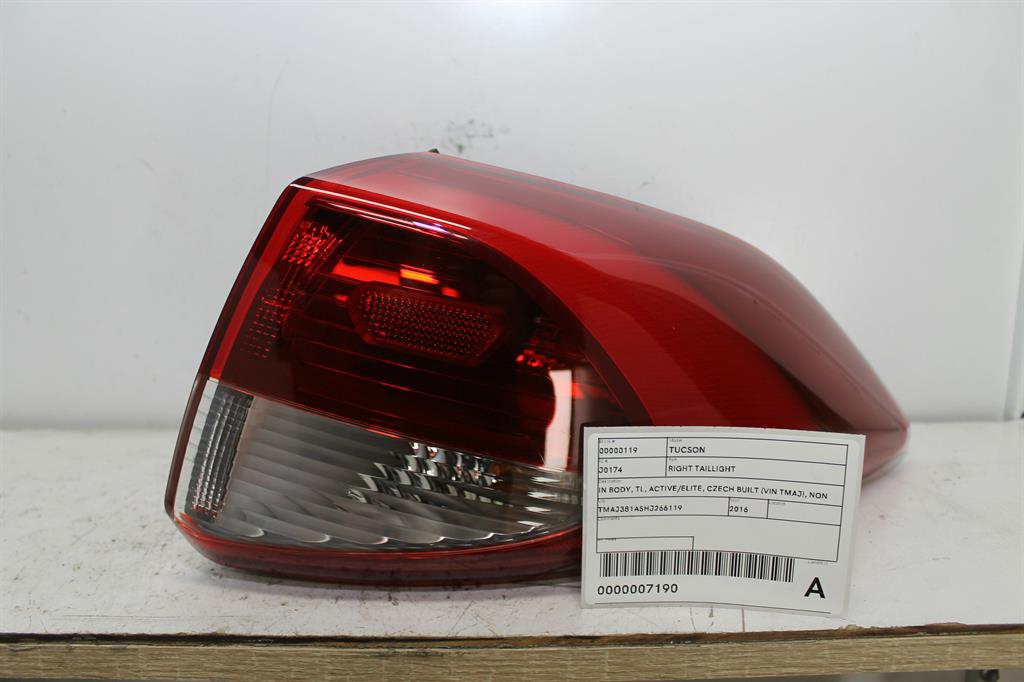 Hyundai, Tucson Right Taillight In Body Tl Active/Elite Czech Built (Vin Tmaj) Non Led Type 07/15 06/18