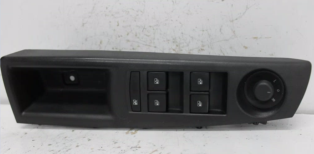 Holden, Cruze Power Window Switch Rh Front (Master Switch) Jh 03/11 01/17