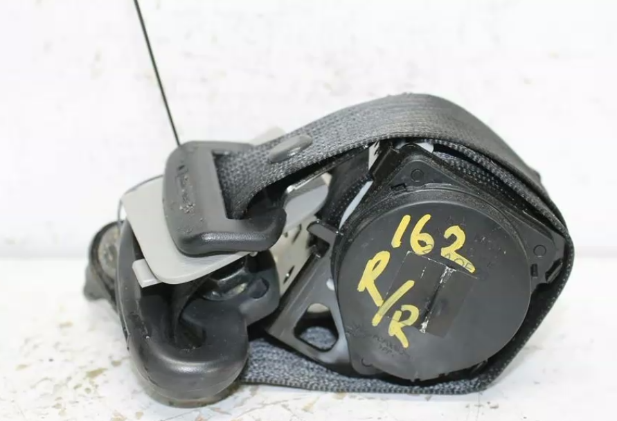 Holden, Captiva Seat Belt Rh Rear 2Nd Row Seat Belt Only 5 Seat Type Cg 01/11 06/18