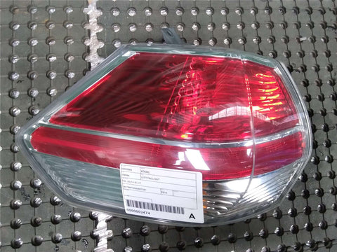 Nissan, Xtrail Left Taillight T32 02/14 01/17