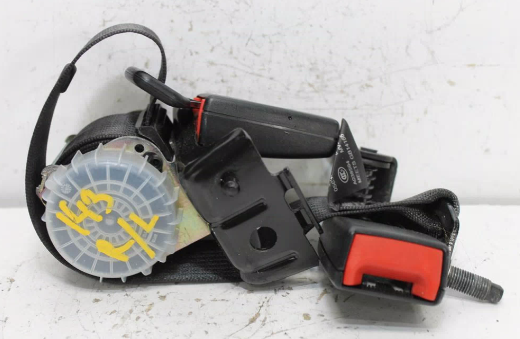 Holden, Cruze Seat Belt Lh Rear Assy (Belt And Stalk) Hatch Jh 03/11 01/17