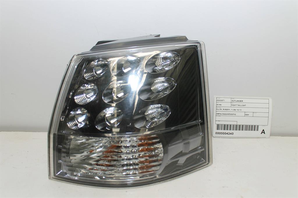 Mitsubishi, Outlander Right Taillight Zg Zh In Body 11/06 10/12