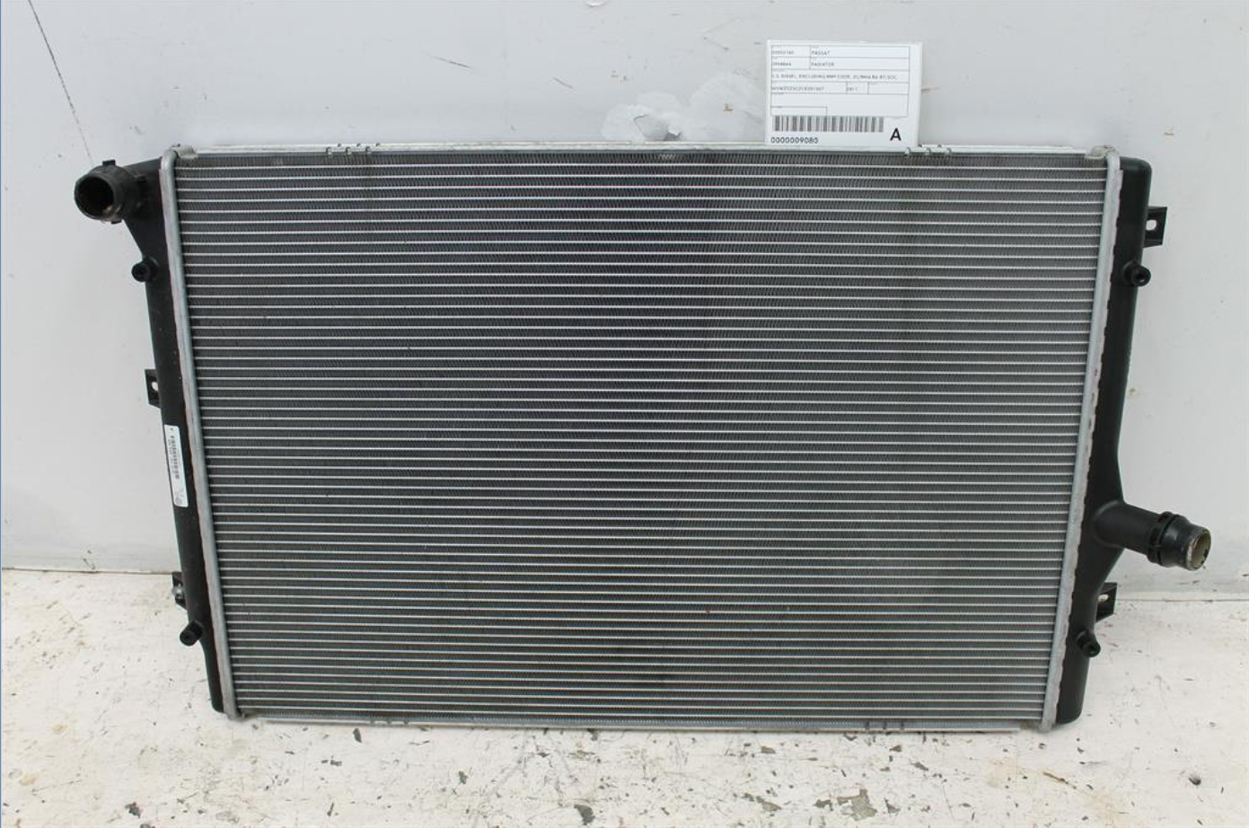 Volkswagen, Passat Radiator 2.0 Diesel Excluding Bmp Code 3C/Mk6 B6 B7/3Cc 03/06 12/16