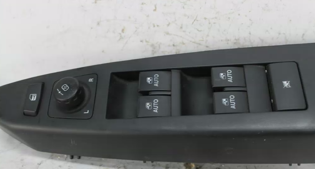 Holden, Captiva Power Window Switch Rh Front (Master Switch) Captiva 5 (Vin Kl3D) Cg 01/11 06/18