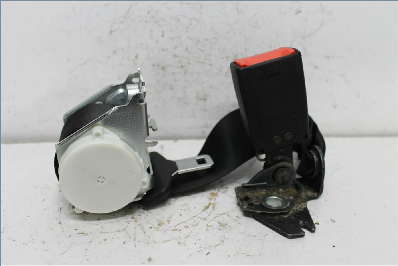Ford, Mondeo Seat Belt Centre Rear Assy (Belt And Stalk) Ma Mc 10/07 12/14