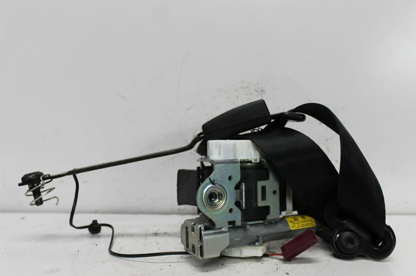 Ford, Ecosport Seat Belt Rh Front Assy (Belt And Stalk) Bk Bl 11/13 01/20