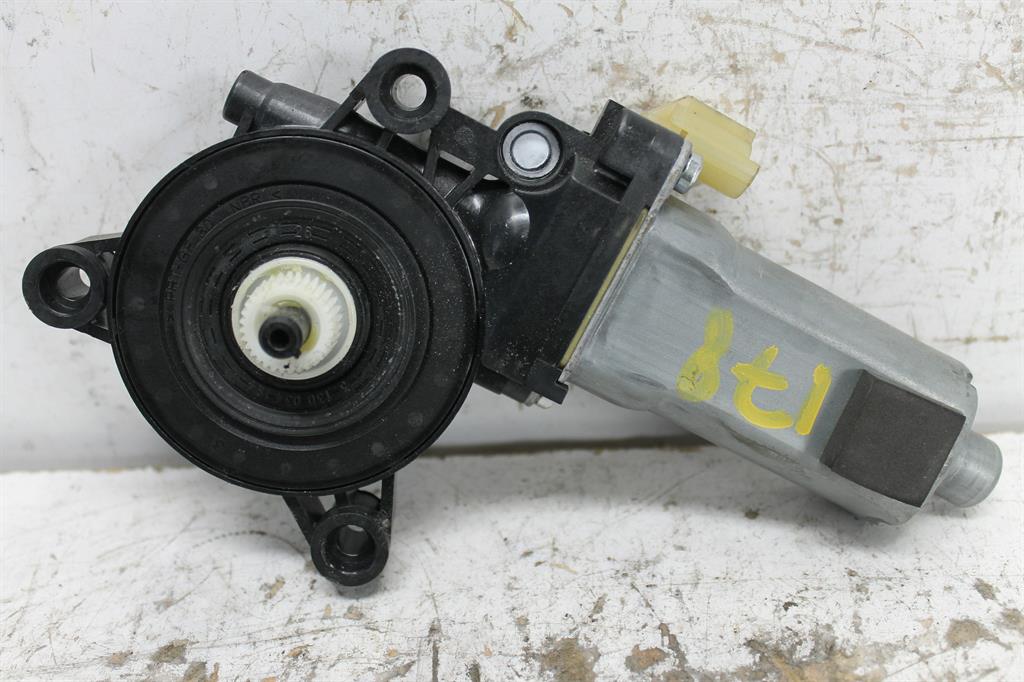 Kia, Sorento Right Rear Wnd Reg/Motor Motor & Regulator Assy Xm 10/09 12/14