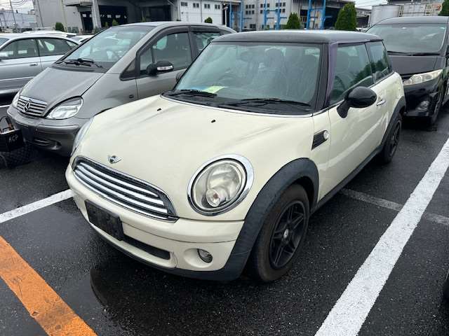 MINI, Cooper Left Front Door R55/R56/R57 Wagon/3Dr Hatch/Cabrio, 03/07 05/14