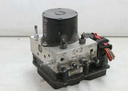 Audi, A1 Abs Pump/Modulator On Alloy P/N 6R0614517Am, On Module P/N 6R0907379Bb, 8X, 04/11-11/12 J63842