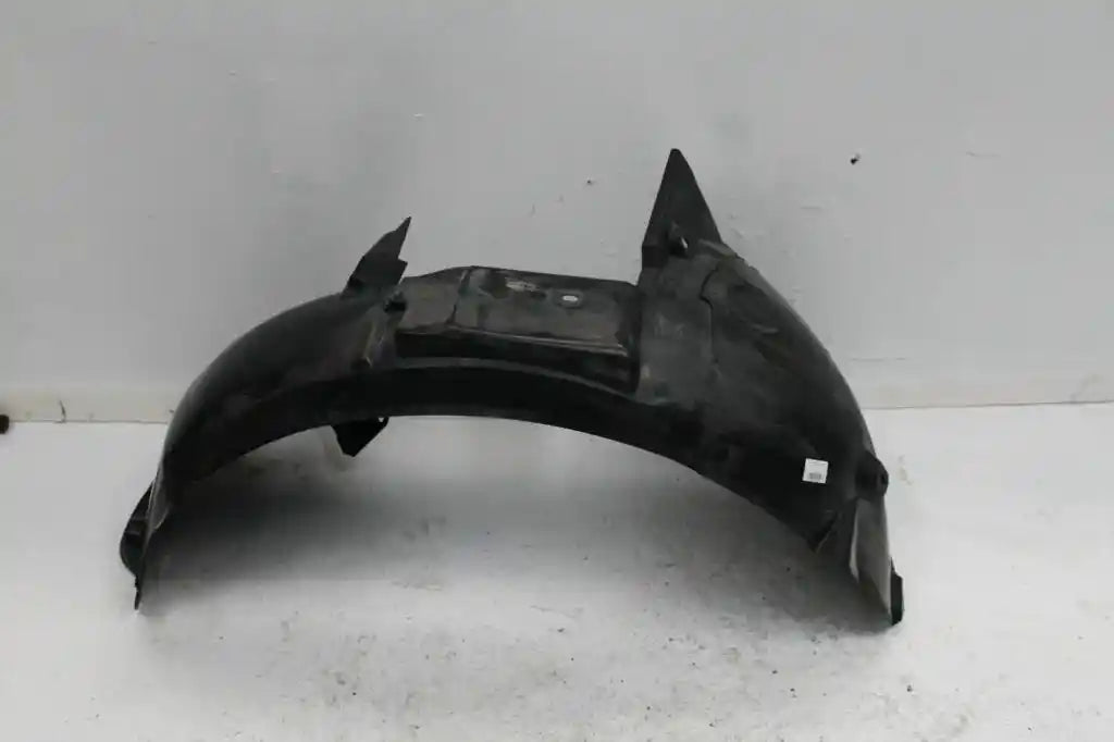 Audi, A4 Right Guard Liner B8 8K (A4/S4), 07/12-01/16 J96841