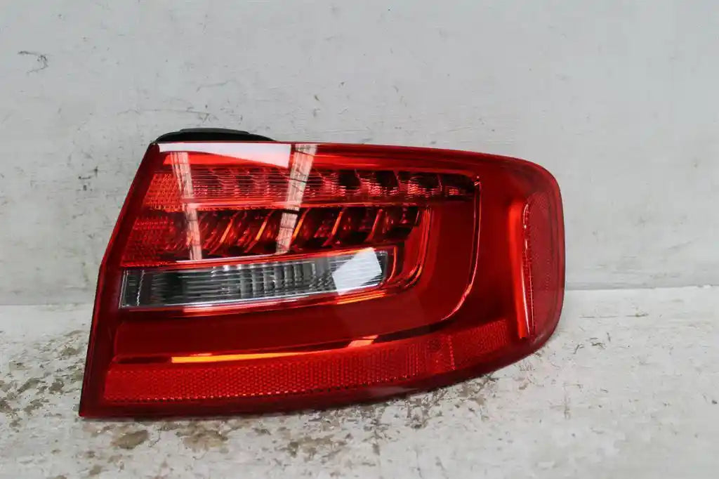 Audi, A4 Right Taillight B8 8K (A4/S4) Sedan Led Type 07/12 01/16