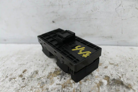 Audi, A4 Power Window Switch Rh Front (Master Switch) B7 Sedan/Wagon Bare Switch Only 08/04 03/08