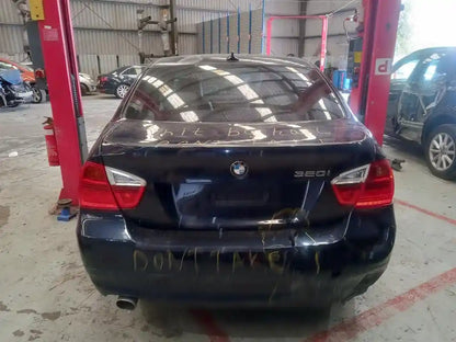BMW, 3 Series Right Front Door Window E90/E91 Sedan/Wagon 03/05 04/12