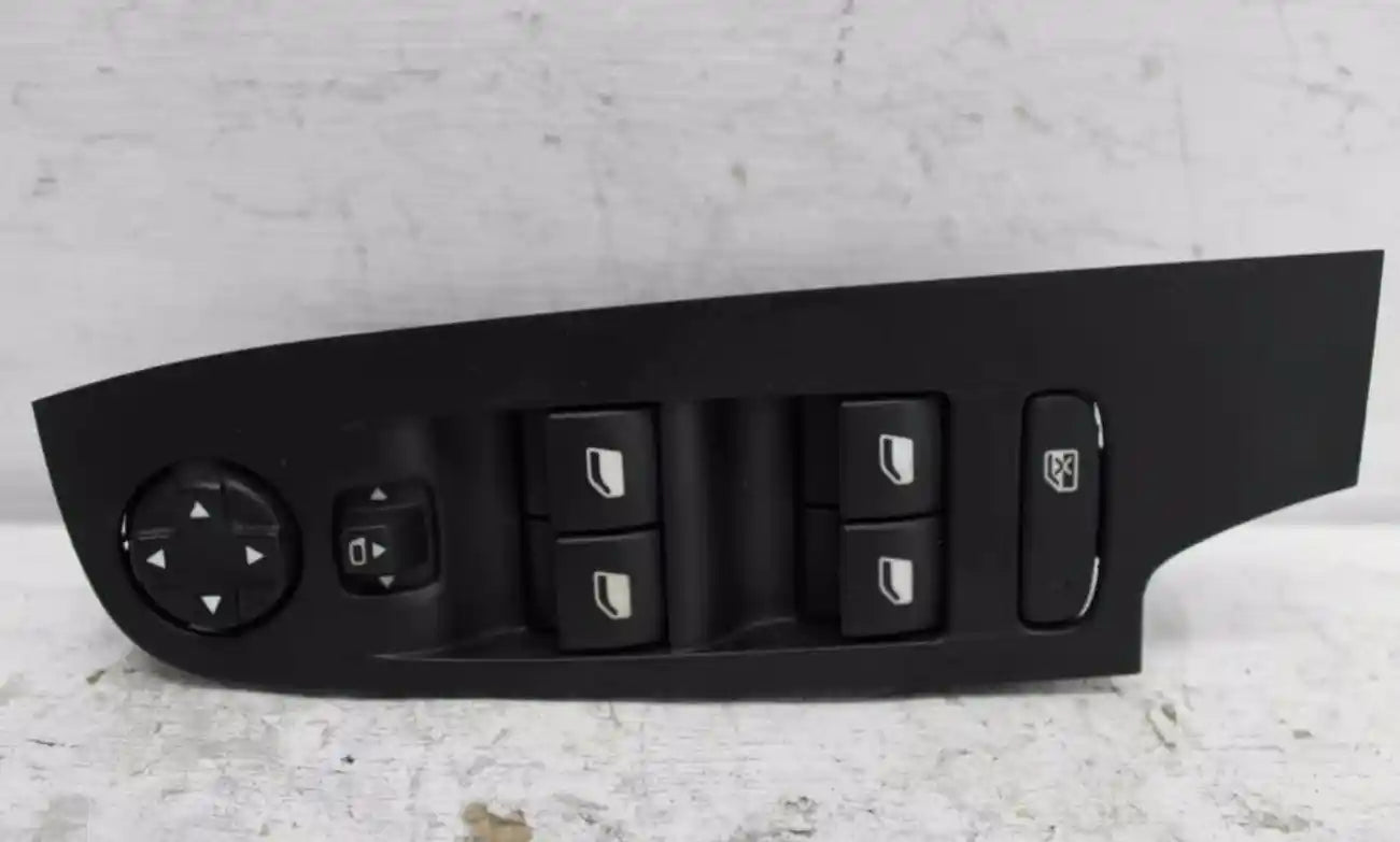 Citroen, C4 Picasso Power Window Switch Rh Front (Master Switch), Power Fold Type, P/N 96788273Zd, B7, 02/14-01/19 J0150