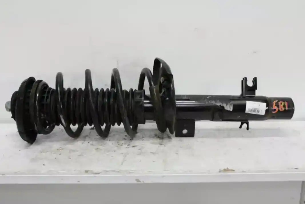 Citroen, DS3 Right Front Strut 09/10-12/16 1502