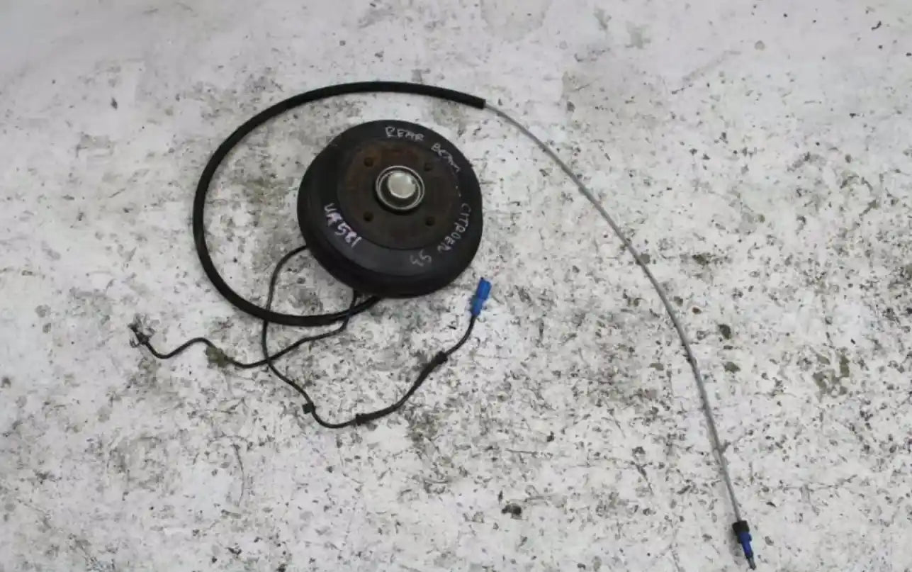 Citroen, DS3 Left Rear Hub Assembly 09/10-12/16 1503