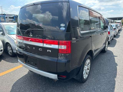 Mitsubishi, Delica, Rear Bumper 5Th Gen 07- (Import)