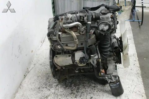 Mitsubishi, Delica Engine Diesel 2.8 4M40 Turbo L400 Spacegear W/ Turbo 90