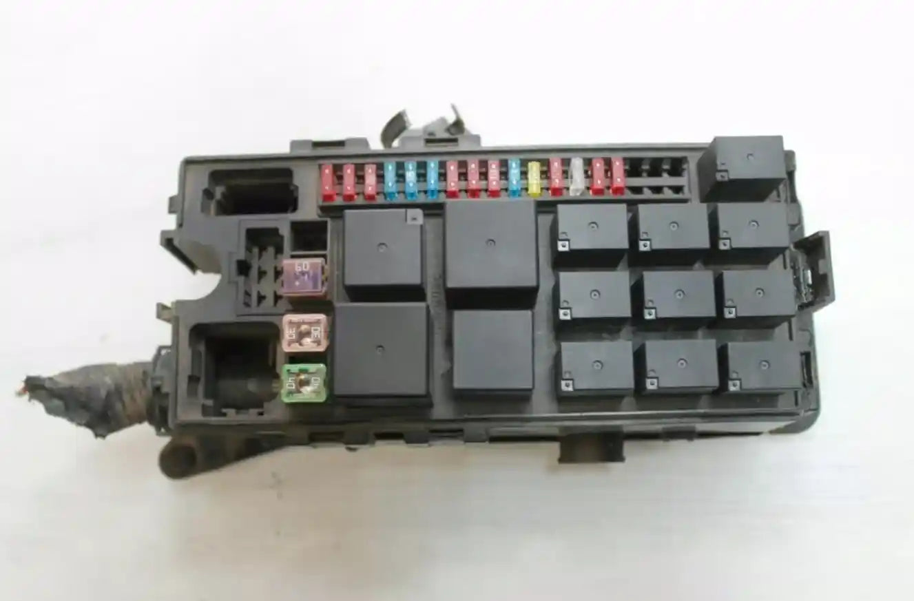 GWM, V200/V240 Fuse Box K2 04/11 01/15