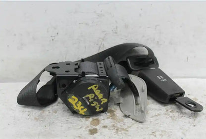 Holden, Captiva Seat Belt Rh Rear 2Nd Row Assy (Belt And Stalk) 7 Seat Type Cg 01/11 06/18