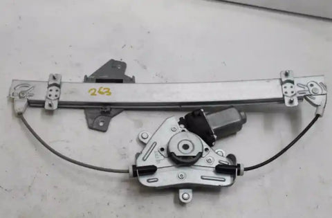 Hyundai, Accent Left Front Window Reg/Motor Door Reg & Motor Assy Rb 05/11 12/19