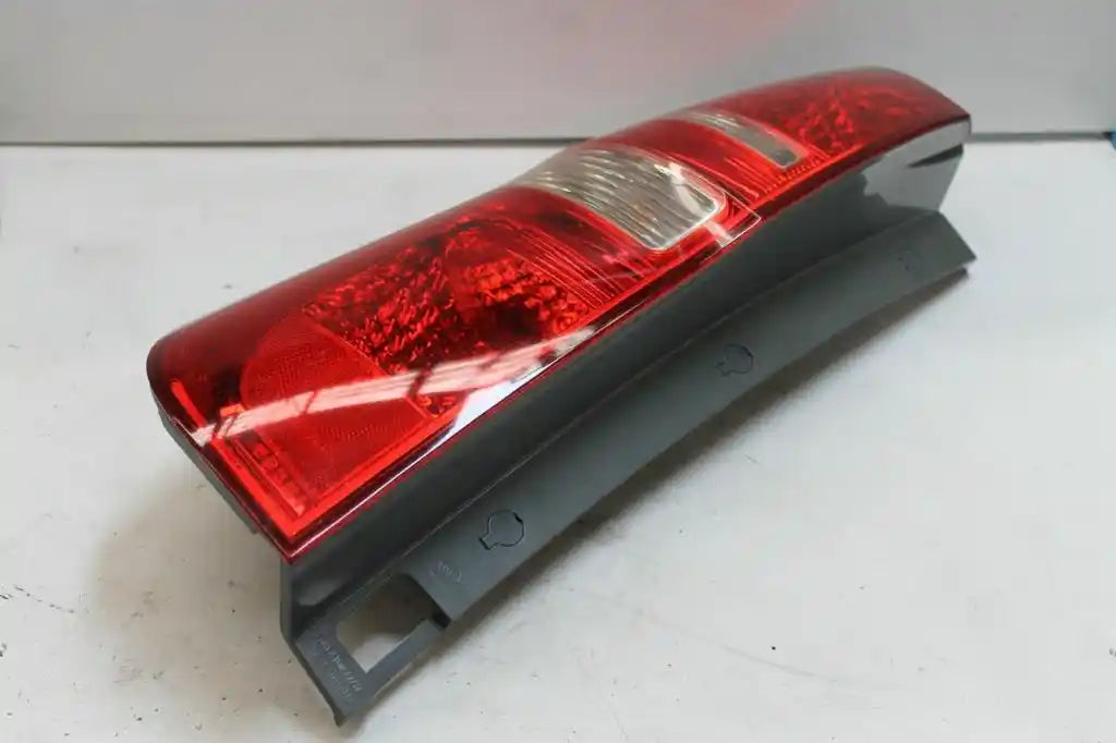 Hyundai, Iload/Imax Left Taillight Tailgate Type Tq 11/07 Iload/Imax Tq 11/07 03/21