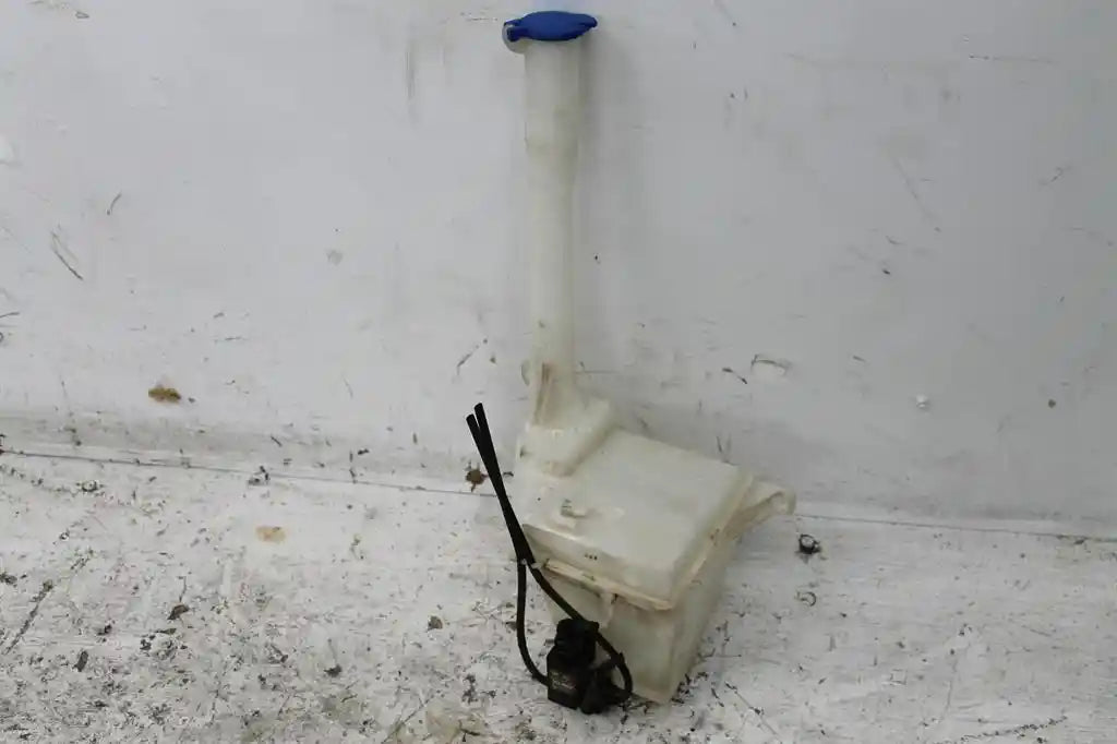 Hyundai, Santa Fe Washer Bottle Cm 05/06 07/12