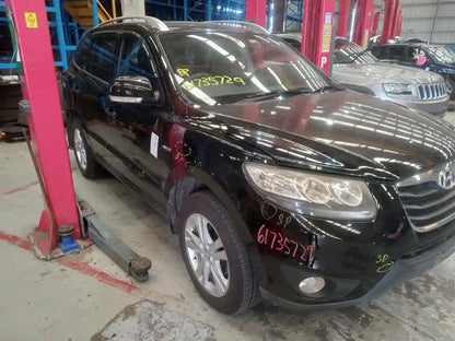 Hyundai, Santa Fe Right Guard Liner Cm Front 09/09 06/12