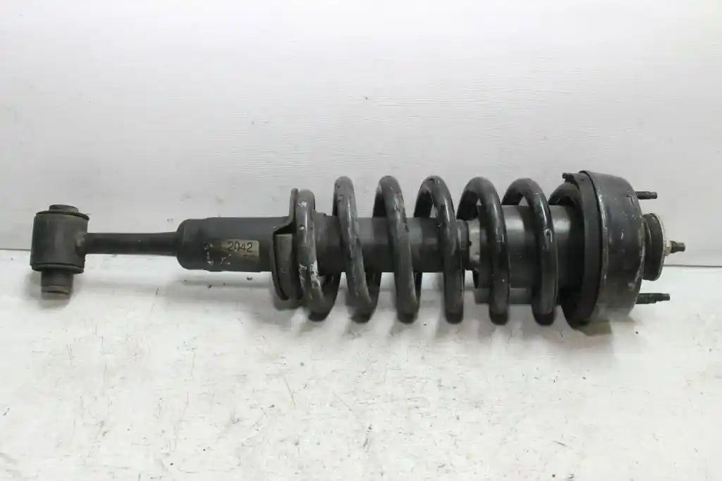 Ford, Explorer Right Front Strut Ut-Uz, 05/01-08/05 J3399